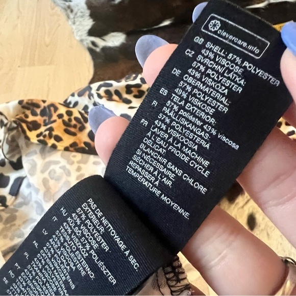 & OTHER STORIES Leopard Print Midi Satin Skirt Size 2‎ - Picture 8 of 8